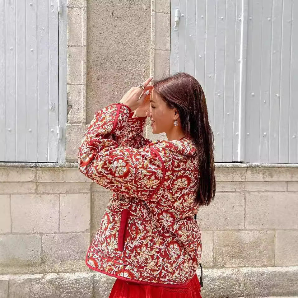 V Yaka Kırmızı Kapitone Pamuklu Ceket