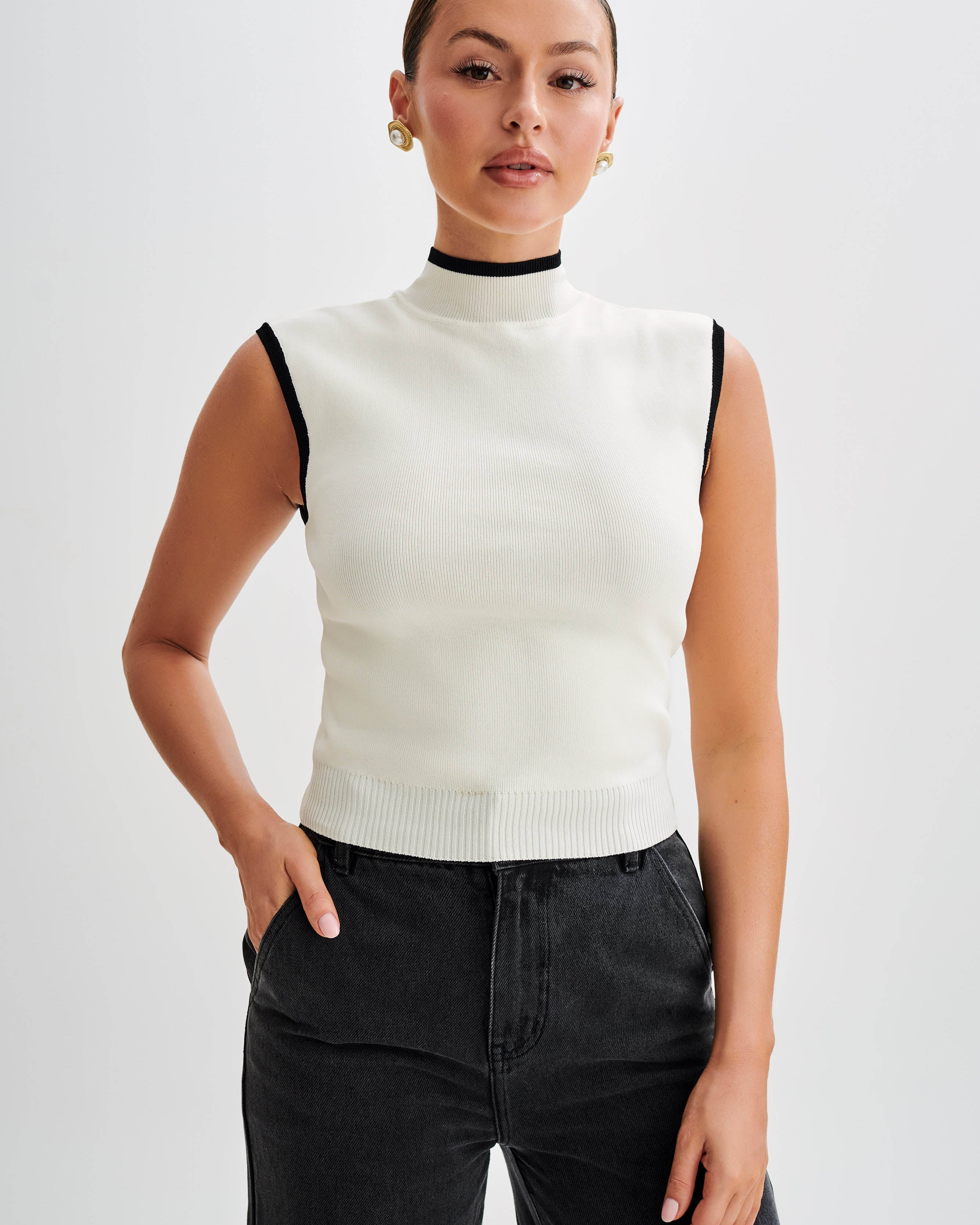 Laurina High Neck Contrast Üst