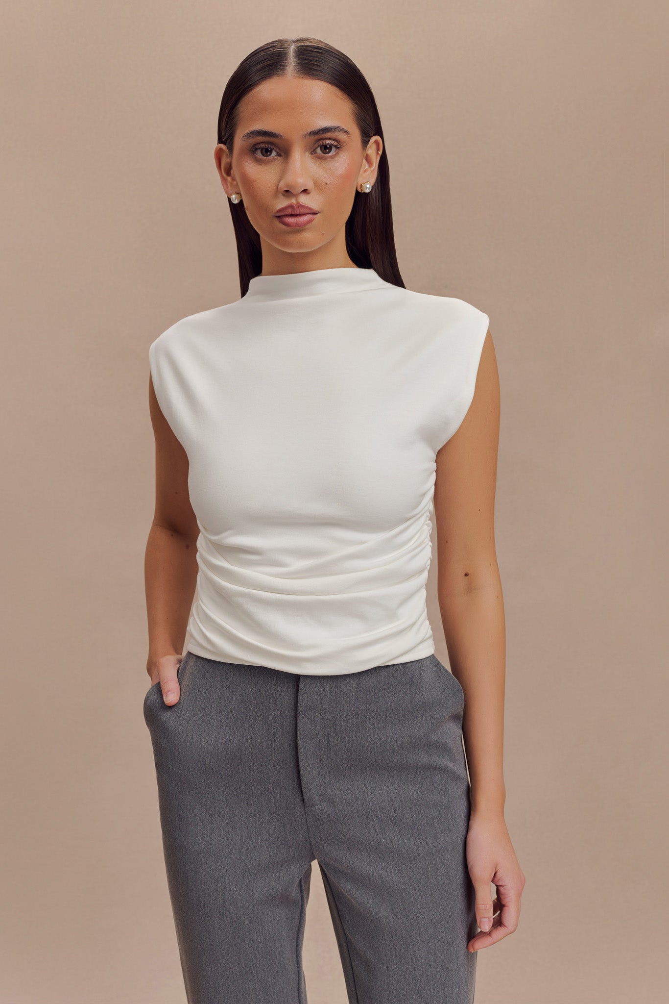Ellia High Neck Sleeveless Üst