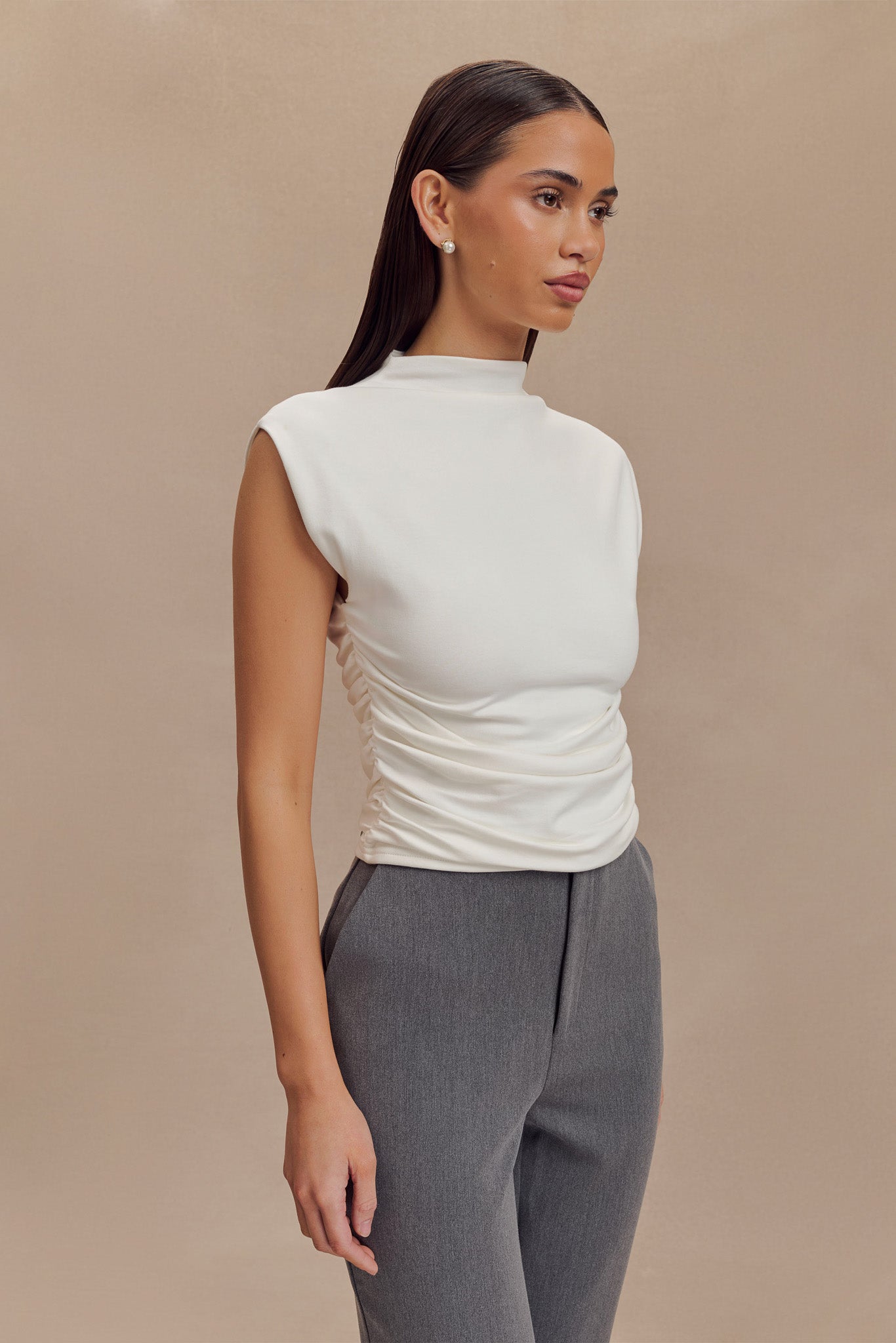 Ellia High Neck Sleeveless Üst