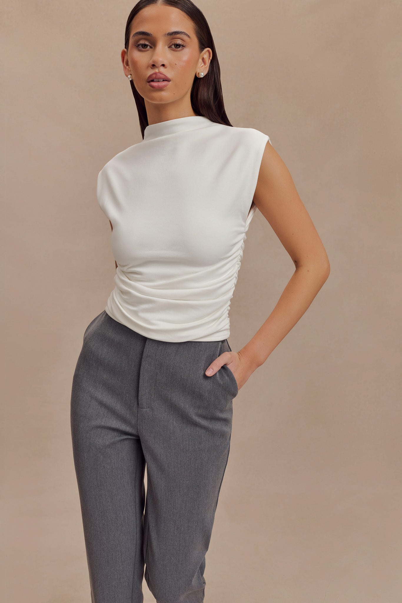Ellia High Neck Sleeveless Üst