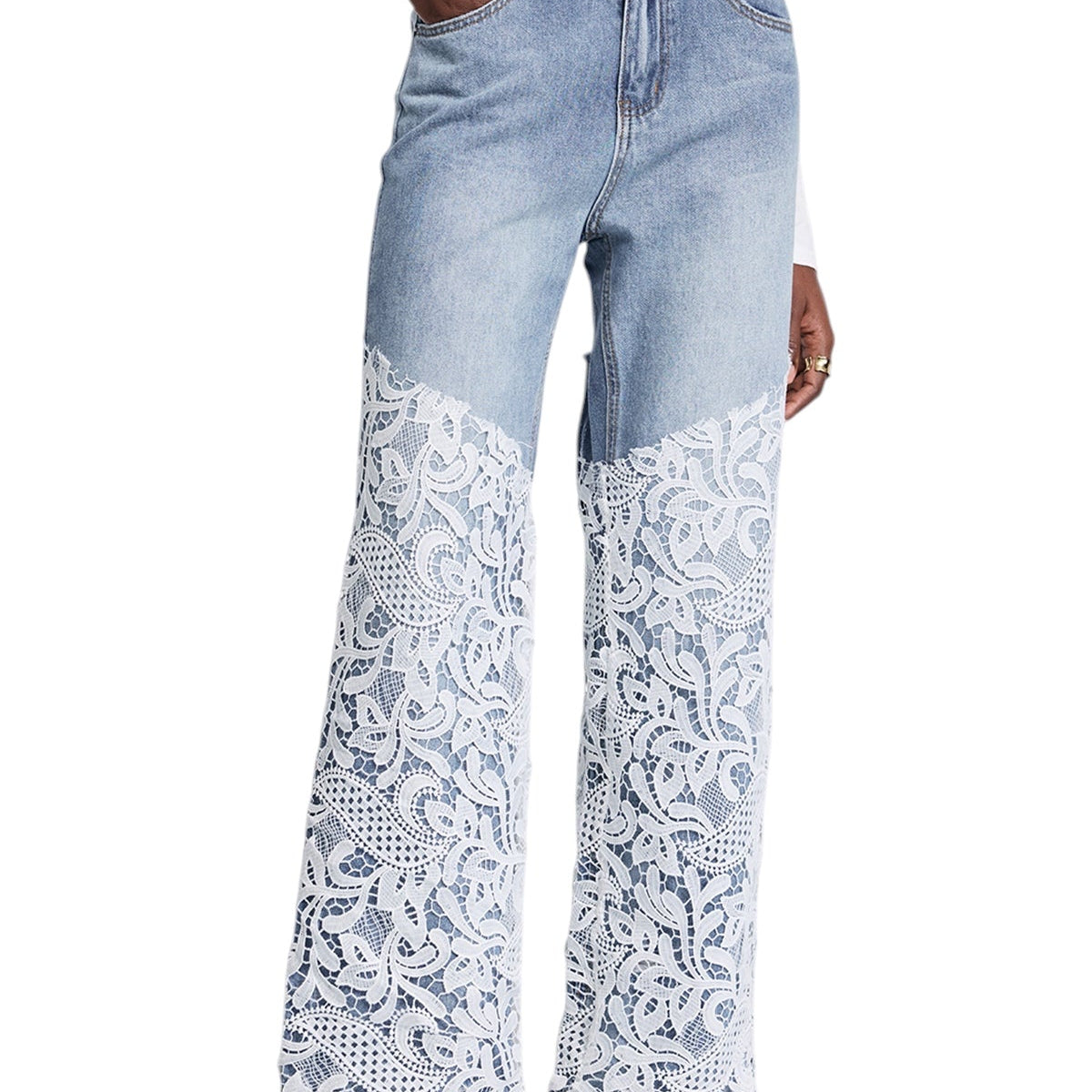 Dantel Detaylı Kesik ve Parçalı Jean