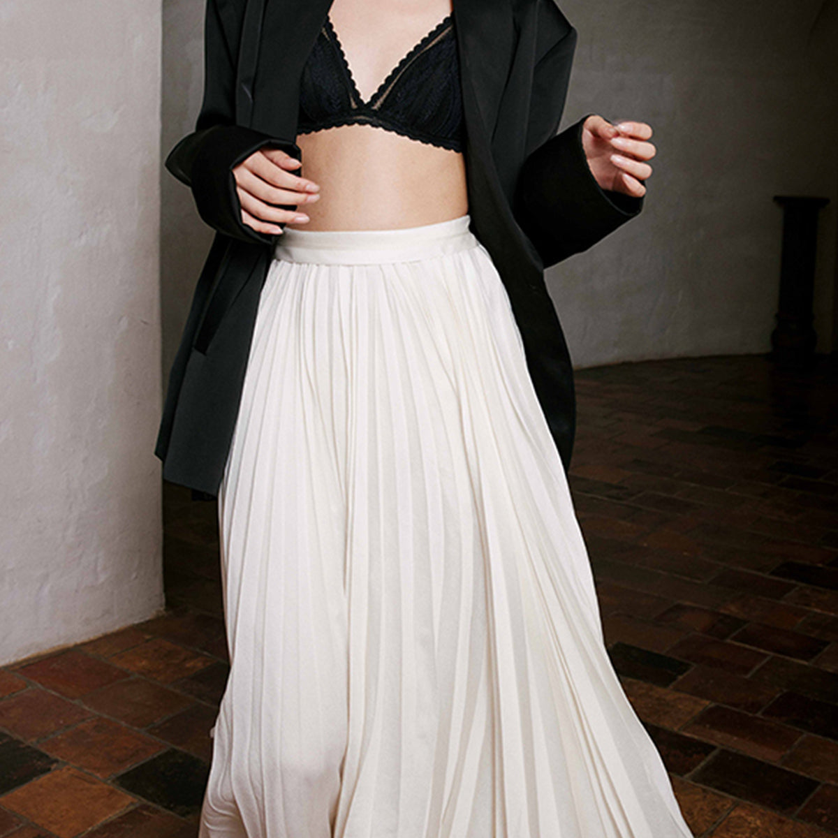 Solid Pleated Maxi Etek