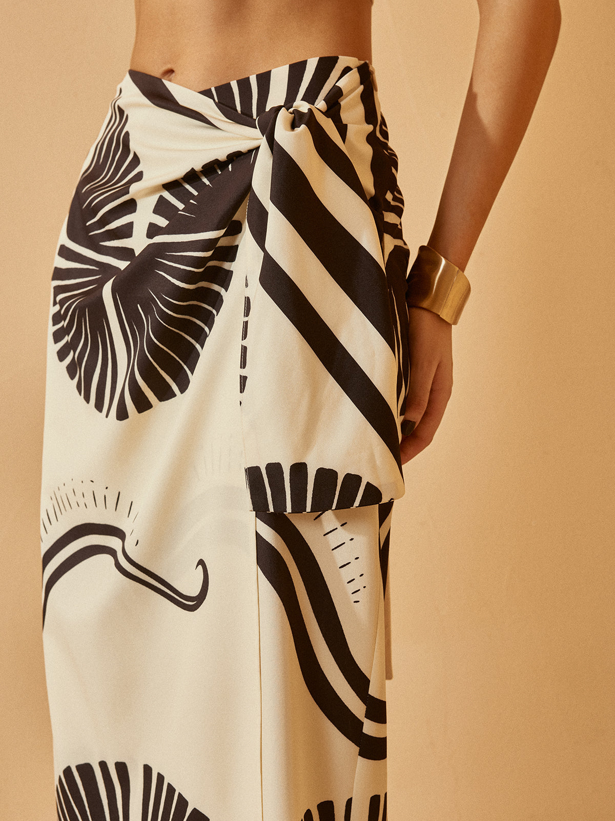 Knotted Wrap Floral Etek