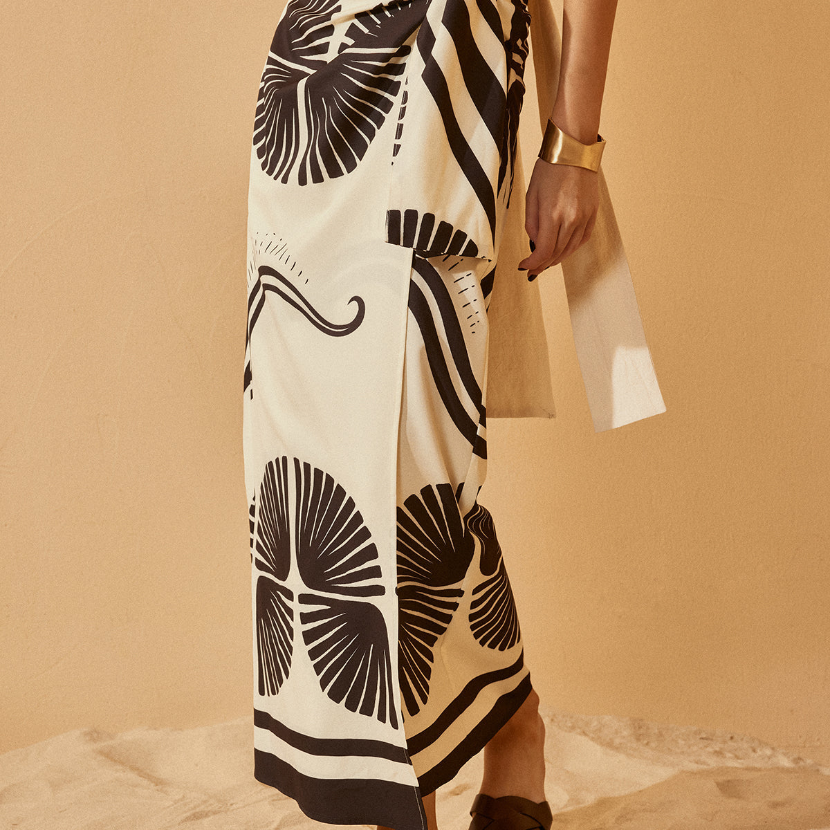 Knotted Wrap Floral Etek