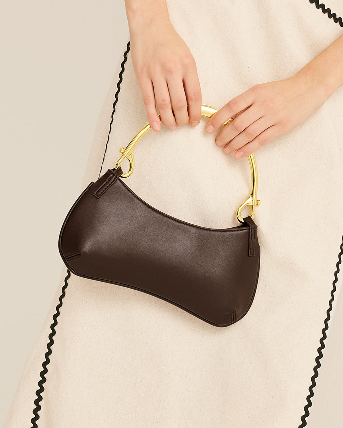 Metal-Handle Zipper Armpit Bag