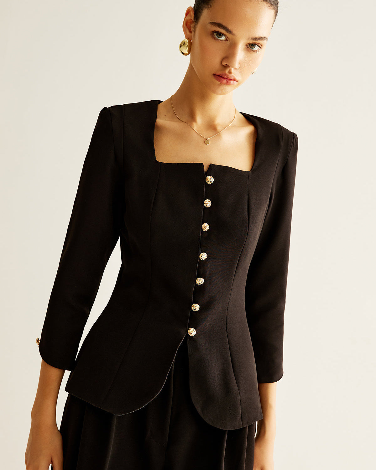 Kare Yaka Yarım Kol Bluz