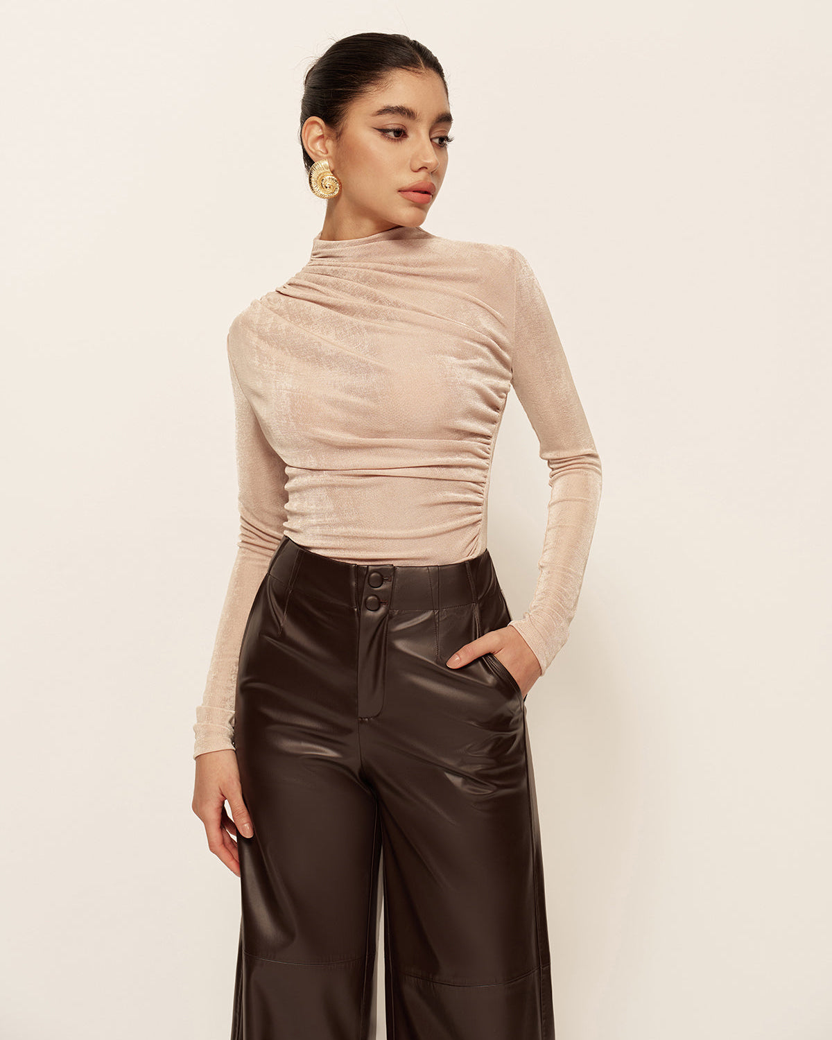 Plise Detaylı Bluz