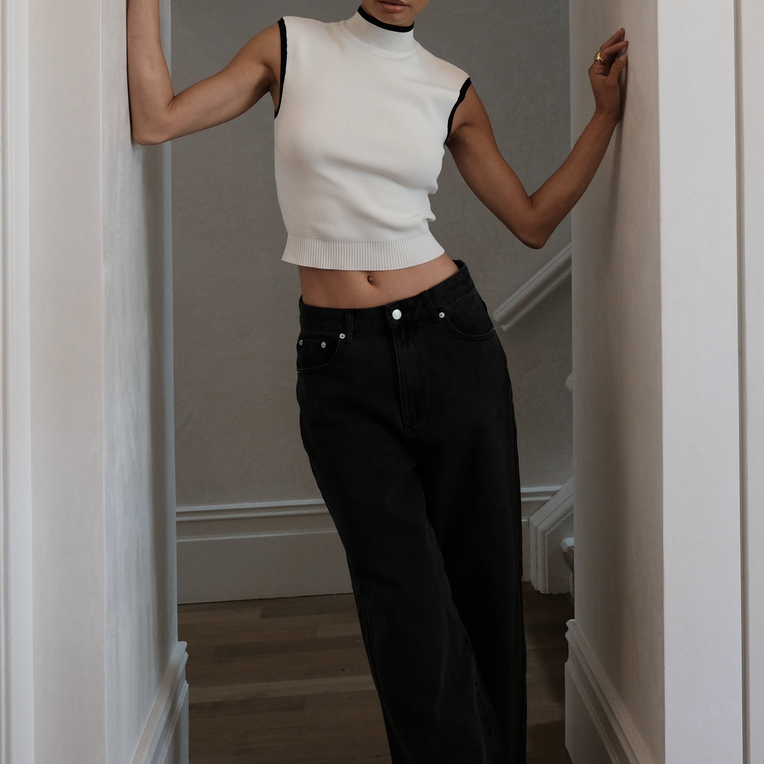 Laurina High Neck Contrast Üst