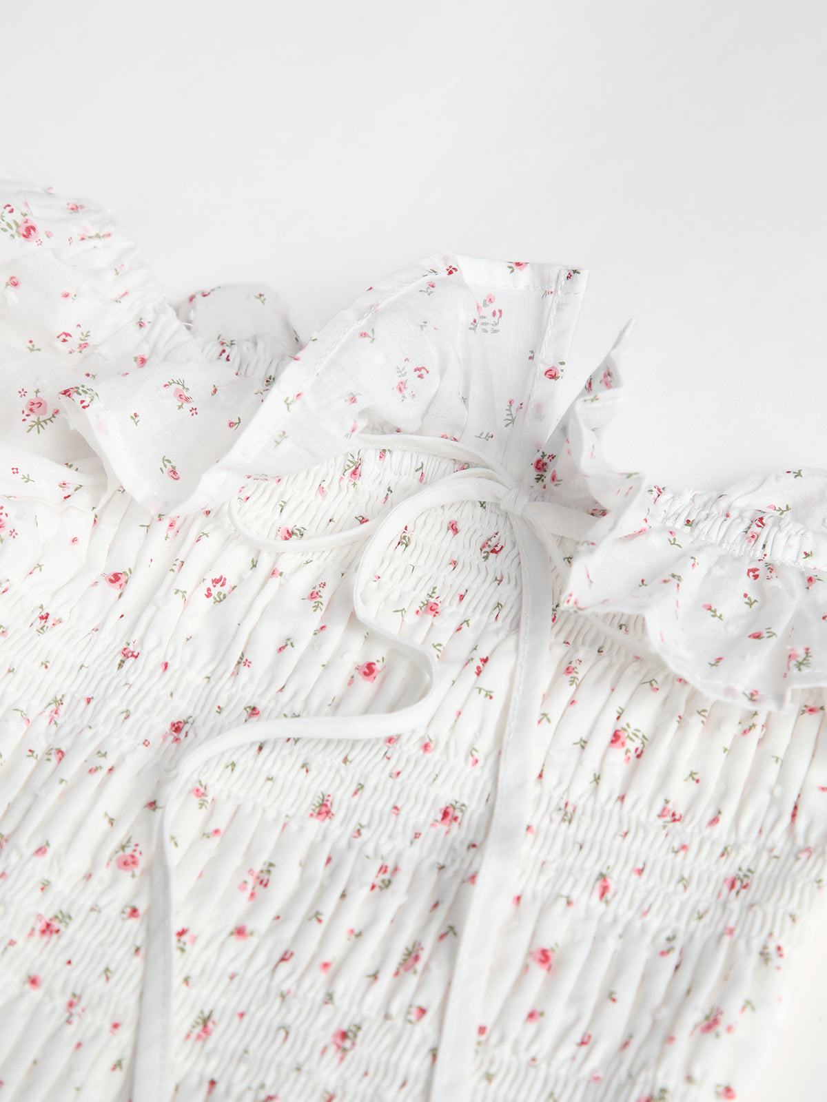 Blossom Smocked Bluz