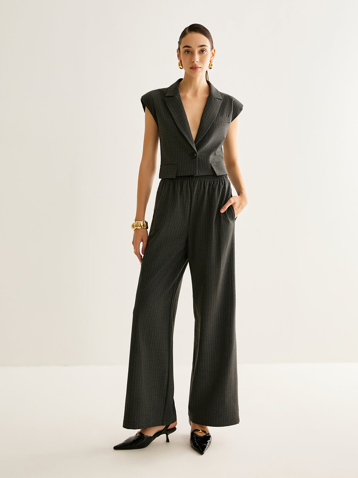 Charcoal Elegance Yelek