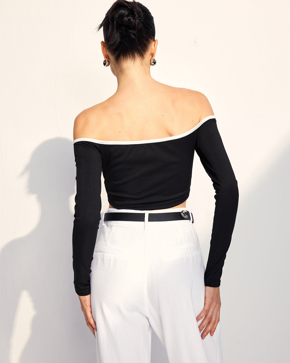 Elegance Off-Shoulder Crop Bluz