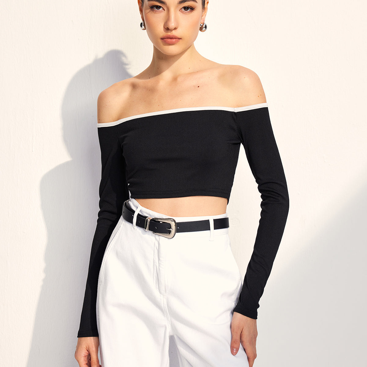 Elegance Off-Shoulder Crop Bluz