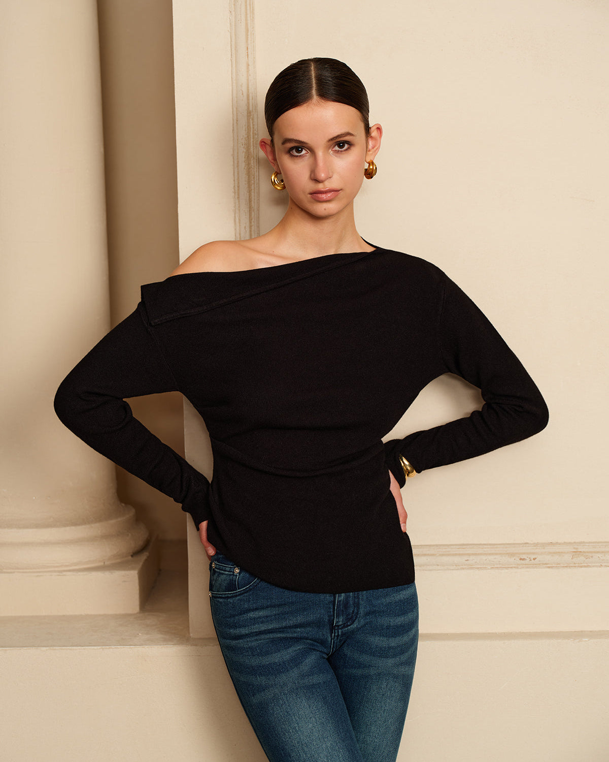 Noir Elegance Tek Omuz Bluz